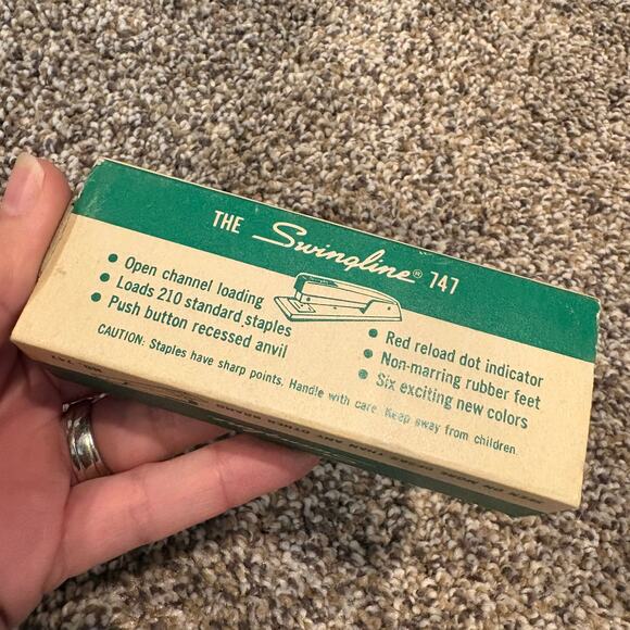 The Swingline 747 Vintage Mini Stapler Gray Metal with Pack of Staples 35-2D - Picture 3 of 8